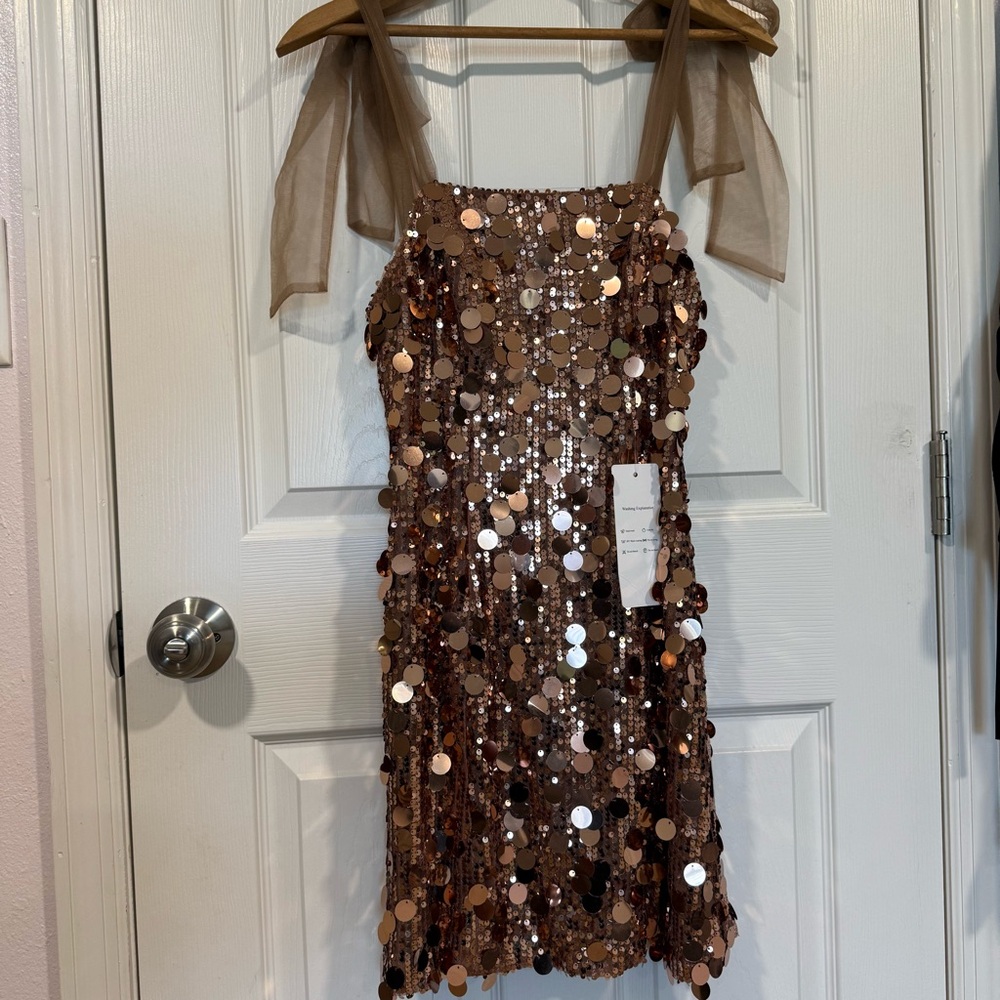 Sparkly sequin short cocktail mini dress